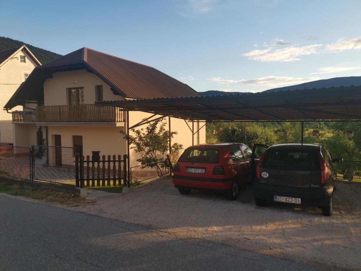 Apartman Nika Otočac Eksteriør billede